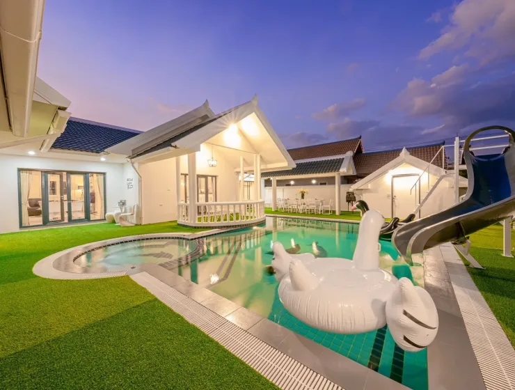 PP-B Luna Stay Pool Villa