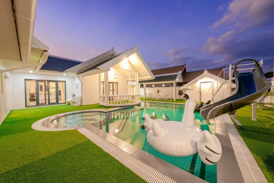 PP-B Luna Stay Pool Villa